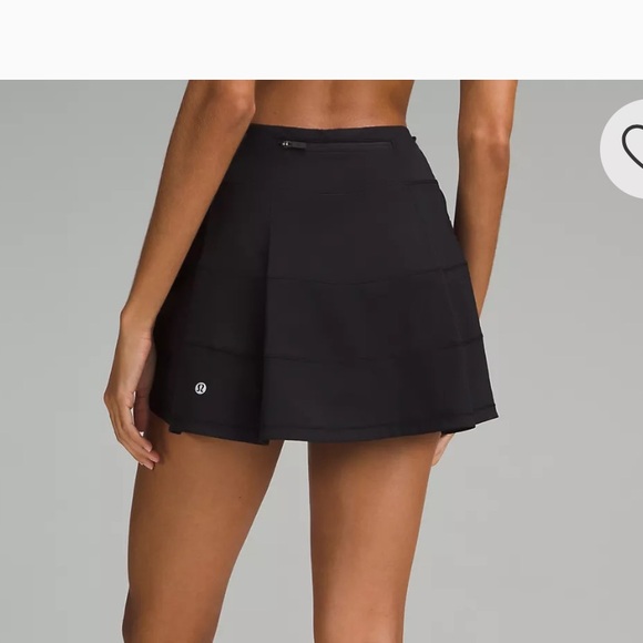 lululemon athletica Dresses & Skirts - {Lululemon} Black Mid-Rise Pace Rival Skort